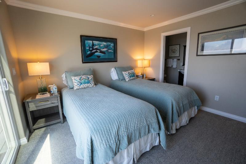 seascape-bedroom-2
